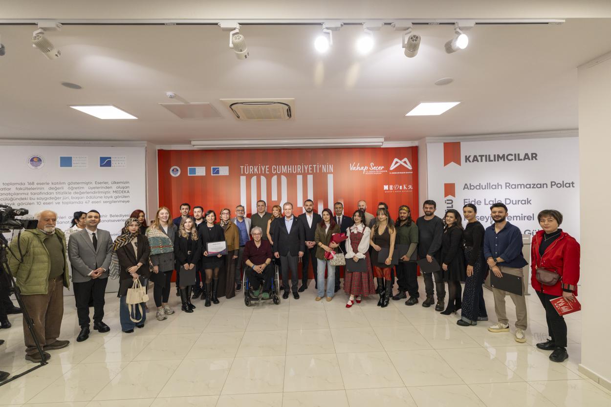 Başkan Seçer, ‘Türkiye Cumhuriyeti’nin 102. Yılı Resim Yarışması Sergisi’nin Açılışına Katıldı