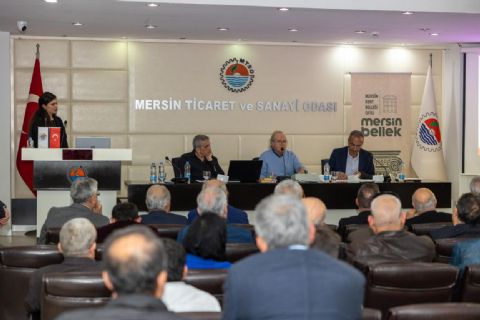 Büyükşehir, ‘Mersin Ekonomisinin Dünü, Bugünü, Geleceği’ Konulu Panel Düzenledi