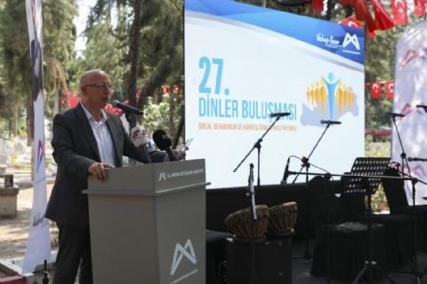 Kültür Mozaiği Kent Mersin’de, ‘Dinler Buluşması’ndan Barış ve Kardeşlik Mesajları Yükseldi