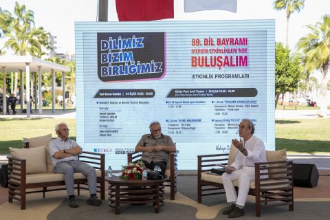 Mersin'de Türk Dil Bayramı kutlandı