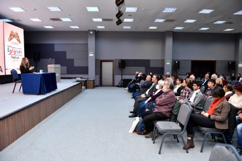 Mersin’i Edebiyat Rüzgarı Sardı